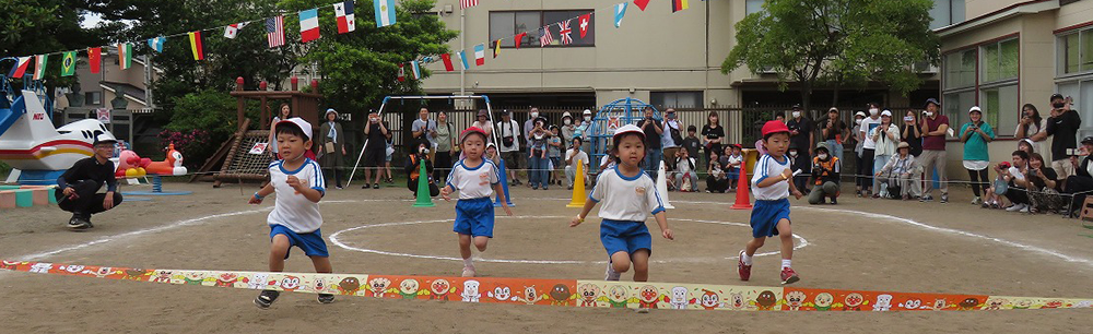 花ぞの幼稚園の風景写真 4